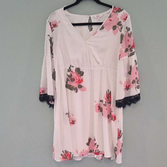 Candie's Cream With Pink And Green Flowers Mini Dress With Pockets Size XL - Picture 1 of 10